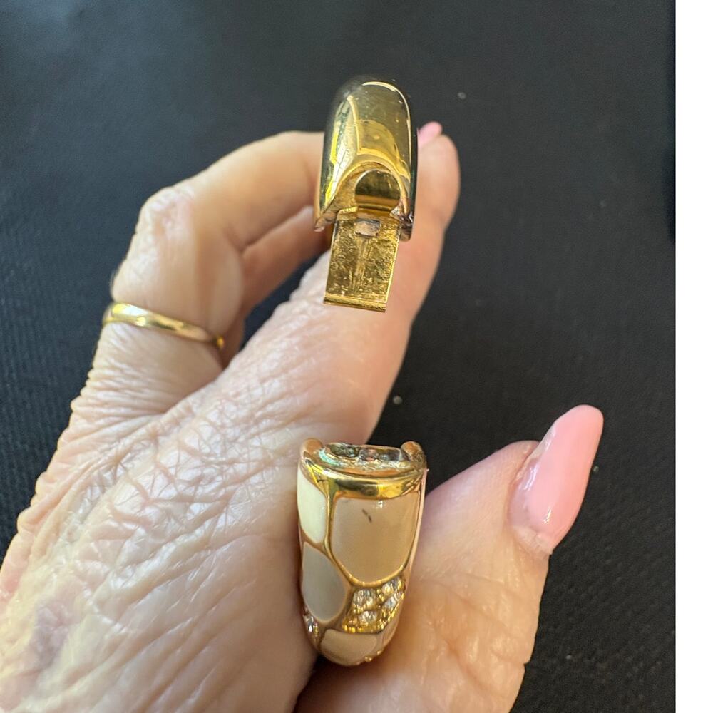 Vintage Joan Rivers Taupe and Rhinestone Hinged Goldtone Bracelet - Picture 5 of 6
